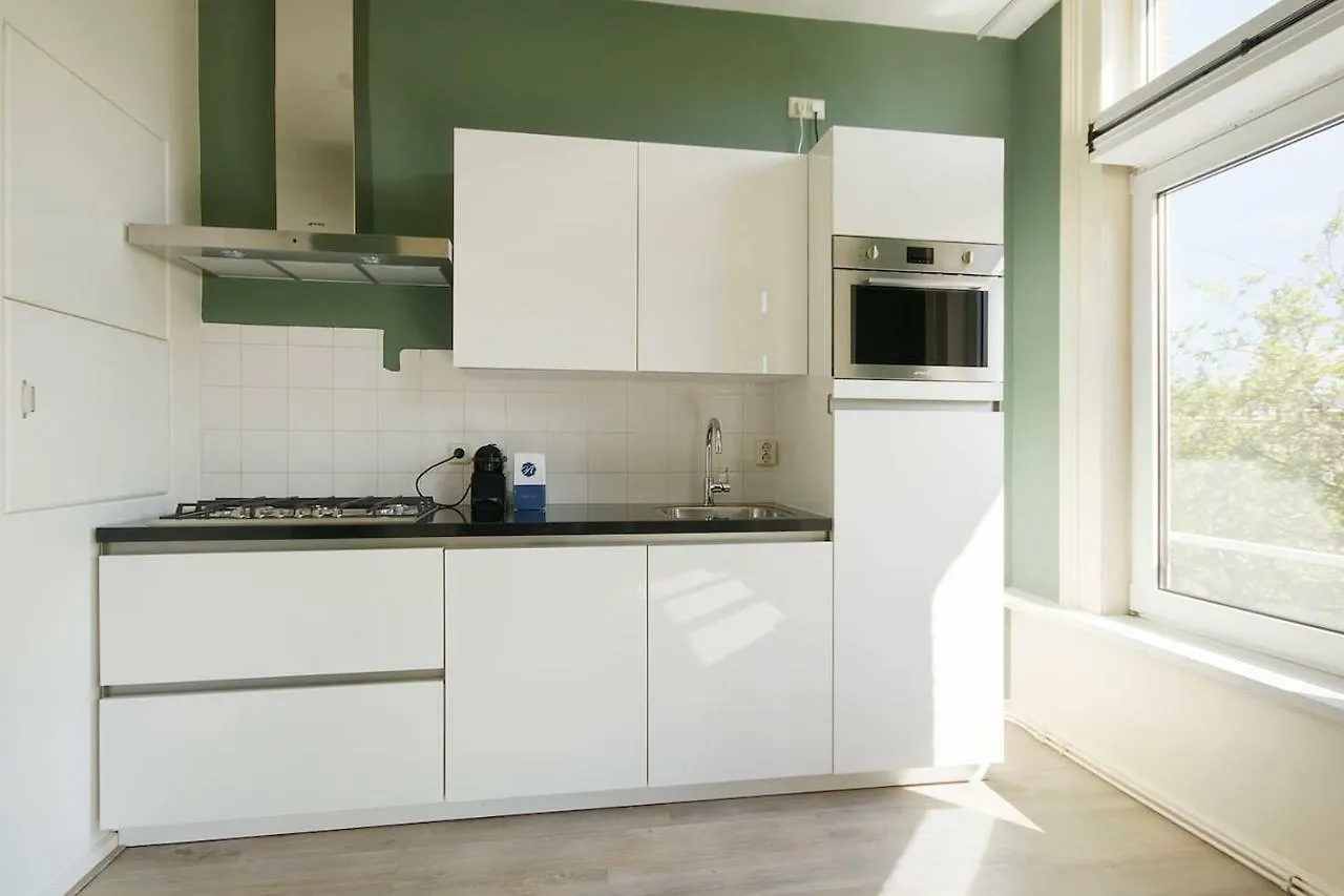 Spacious 4P Canal Apartment Amsterdam Netherlands