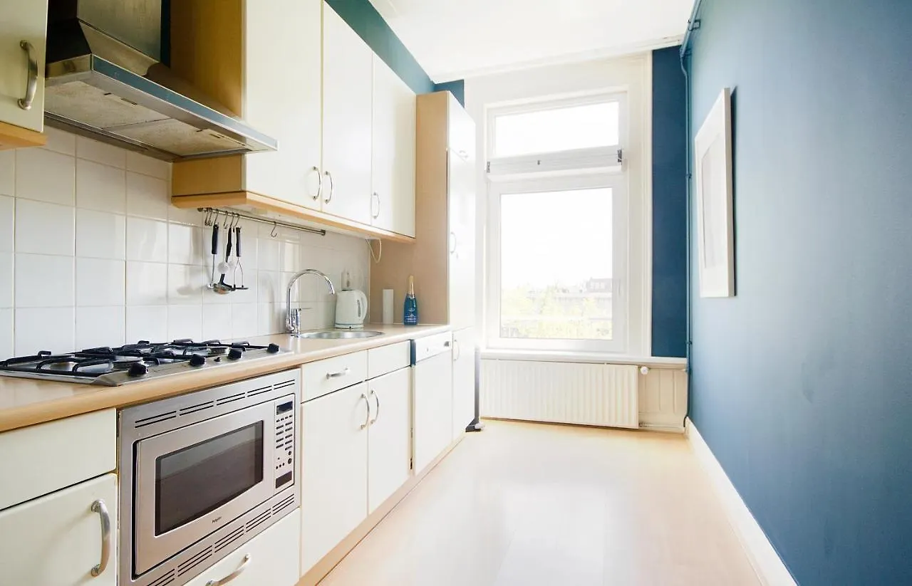Spacious 4P Canal Apartment Amsterdam Netherlands